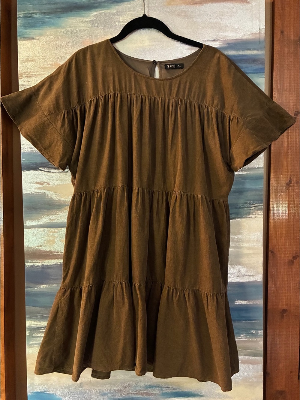 Very J Olive Tiered Short-Sleeve Women's Dress